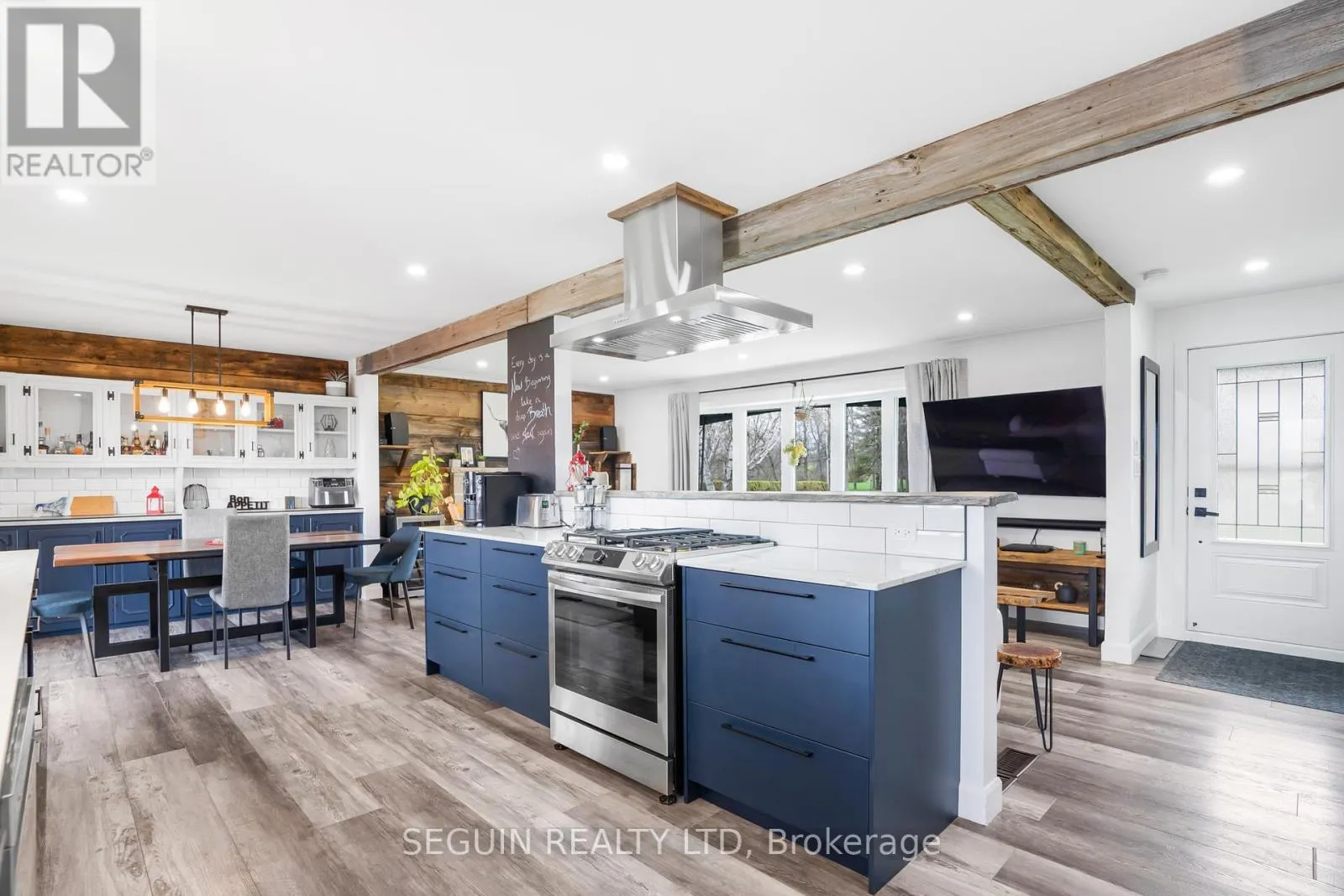 3595 FRONT ROAD