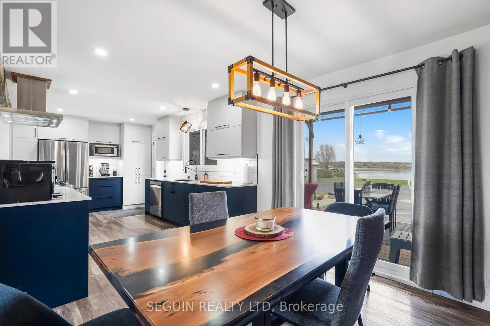 3595 FRONT ROAD