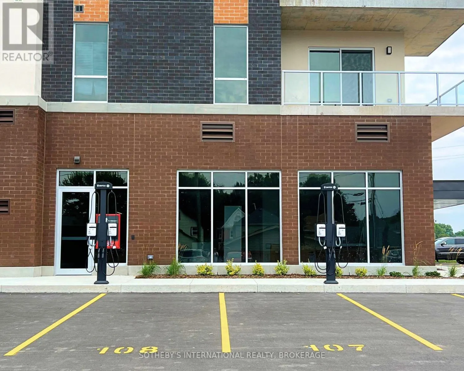 707 - 118 WEST STREET, #707