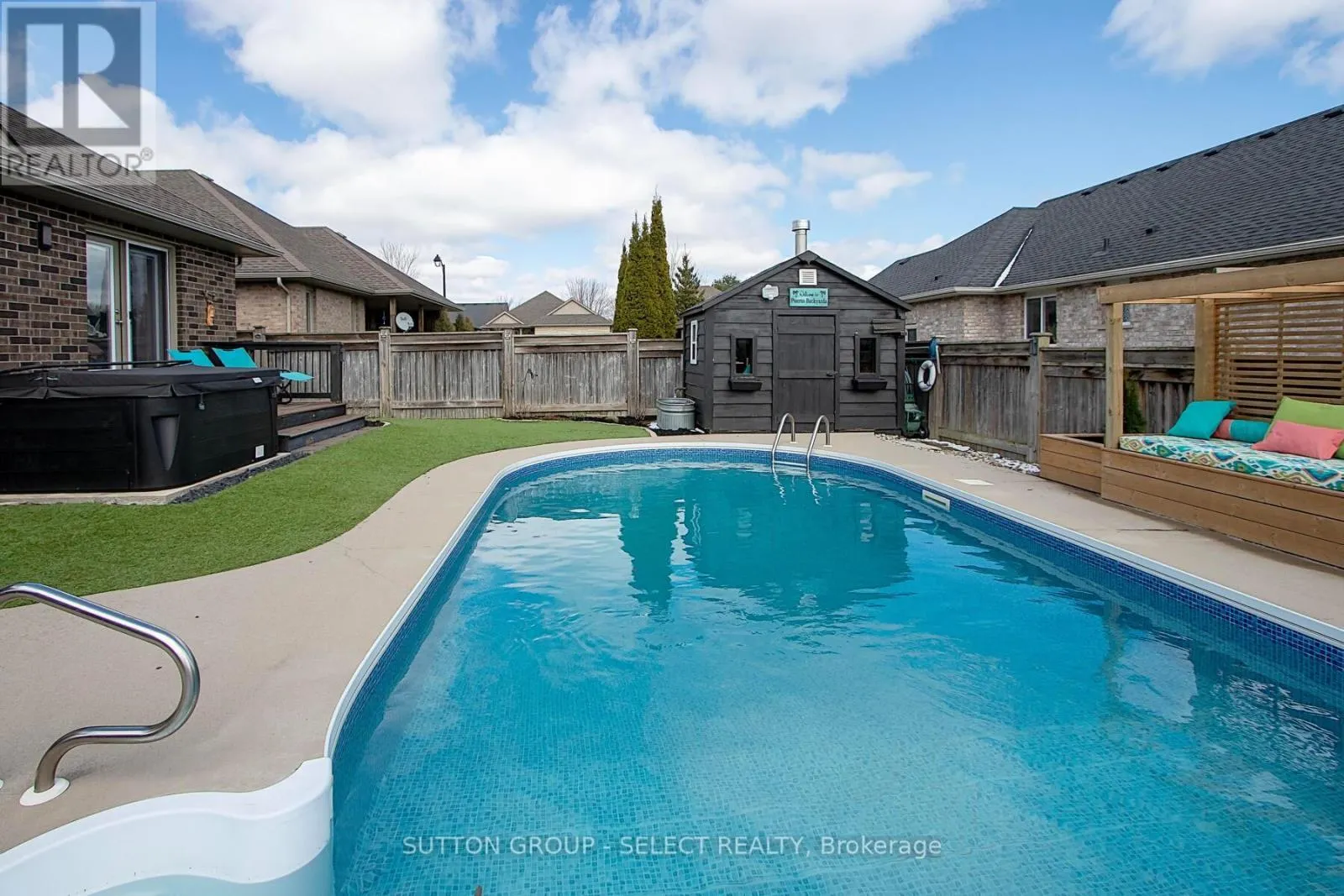 70 SHAW VALLEY DRIVE