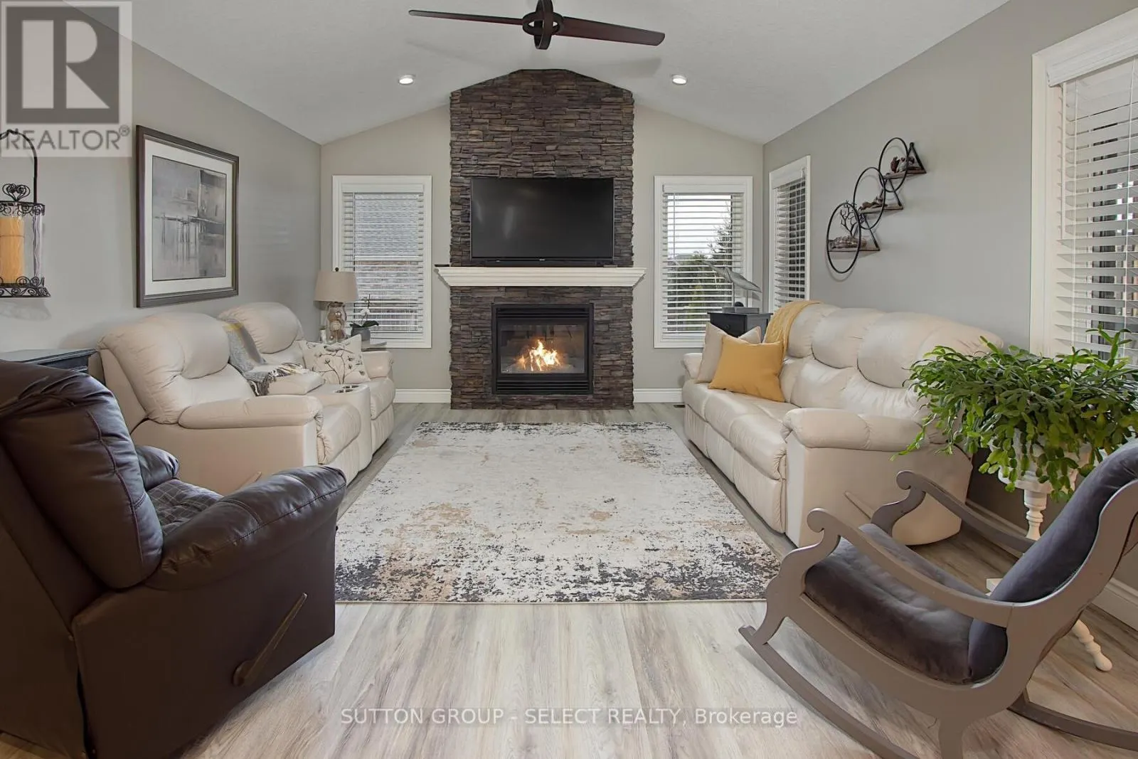 70 SHAW VALLEY DRIVE