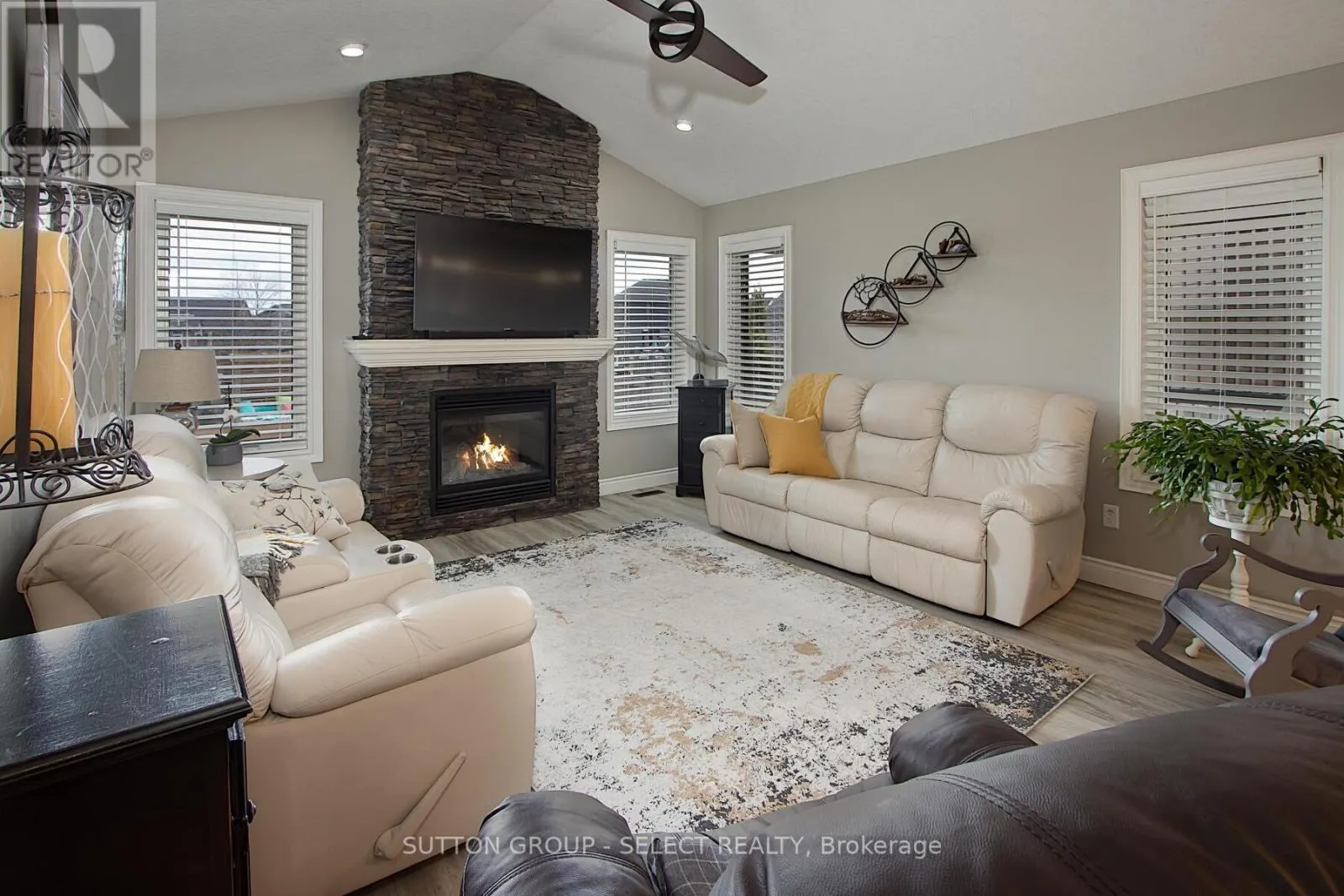 70 SHAW VALLEY DRIVE