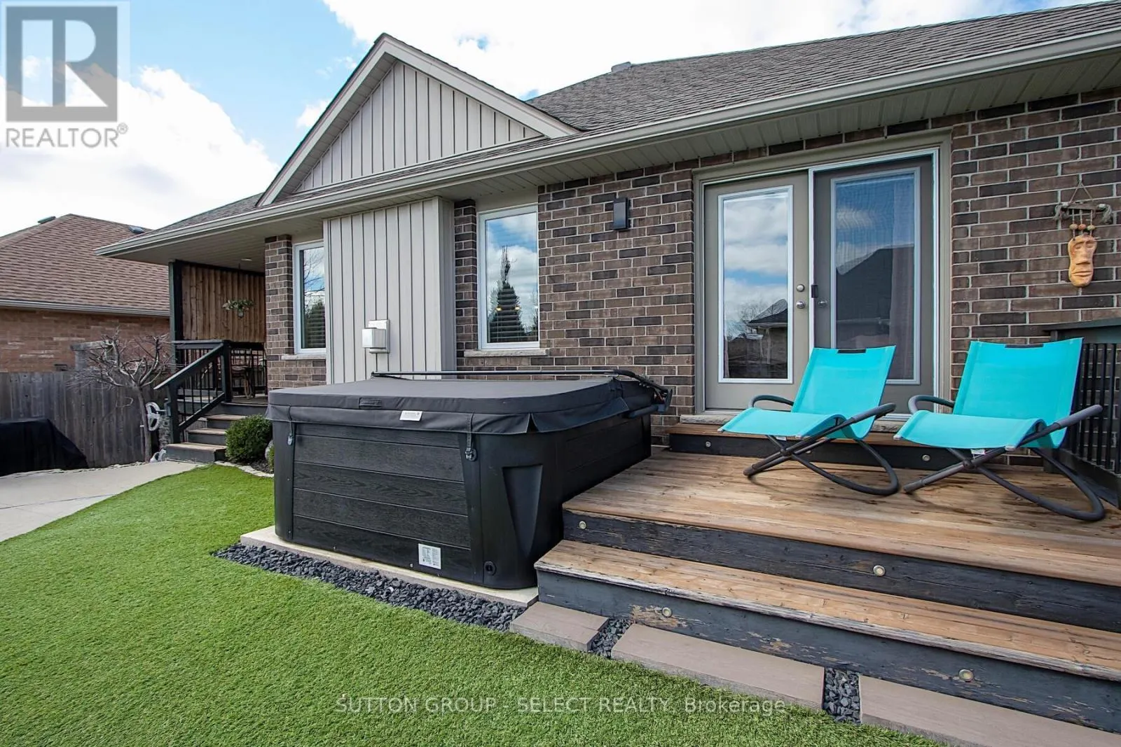 70 SHAW VALLEY DRIVE