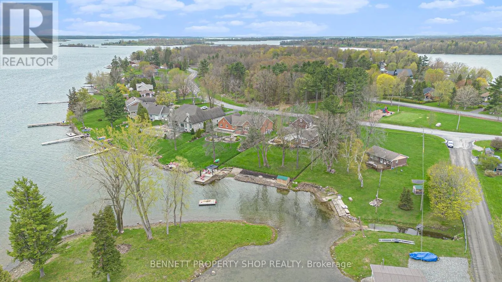 16084 LAKESIDE DRIVE