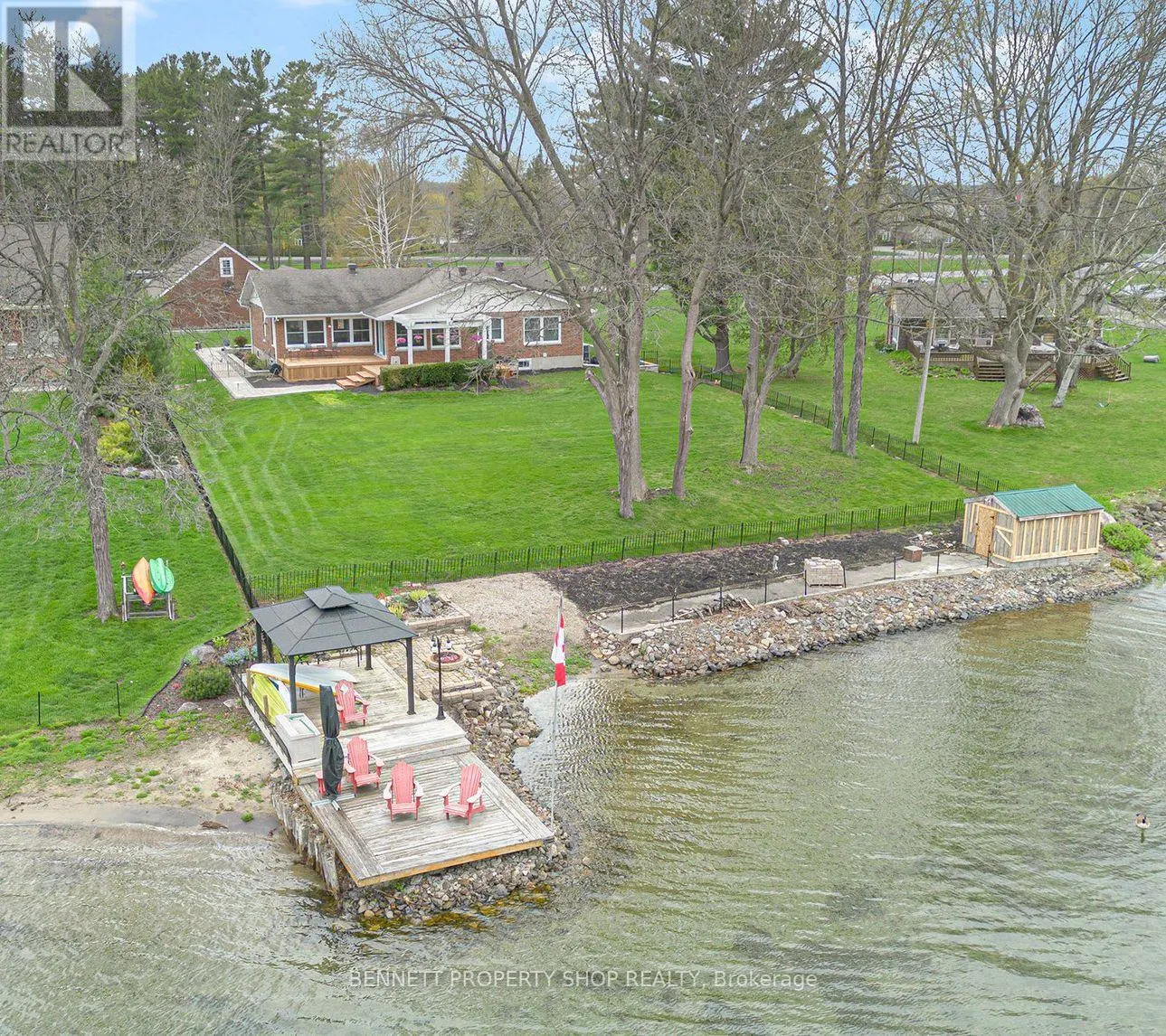 16084 LAKESIDE DRIVE