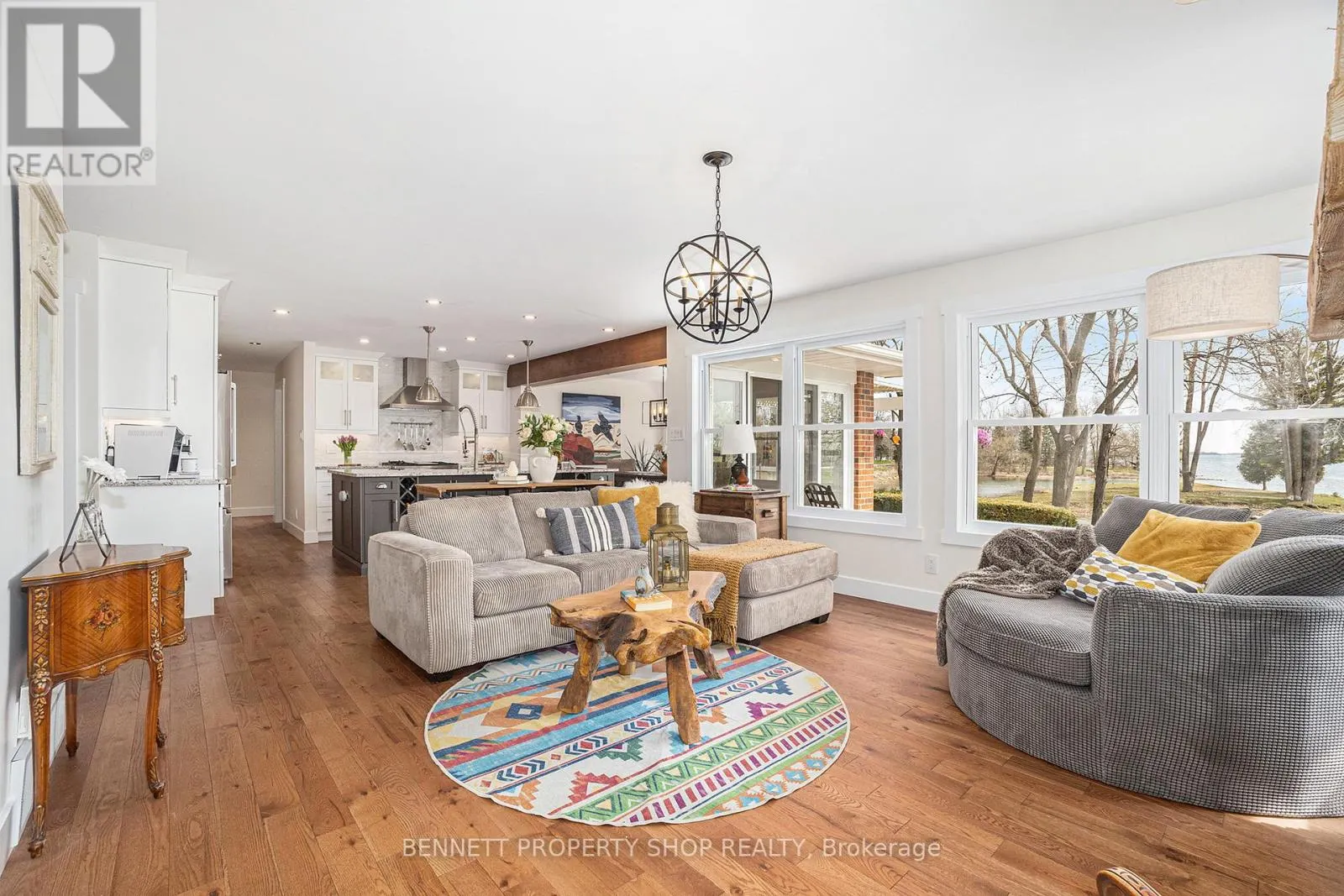 16084 LAKESIDE DRIVE
