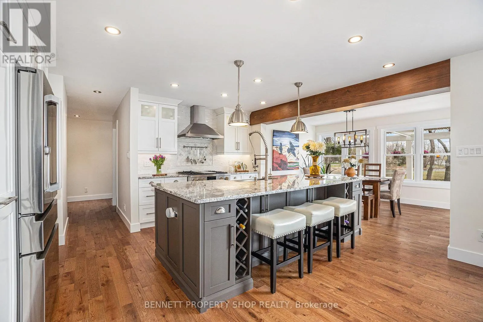 16084 LAKESIDE DRIVE