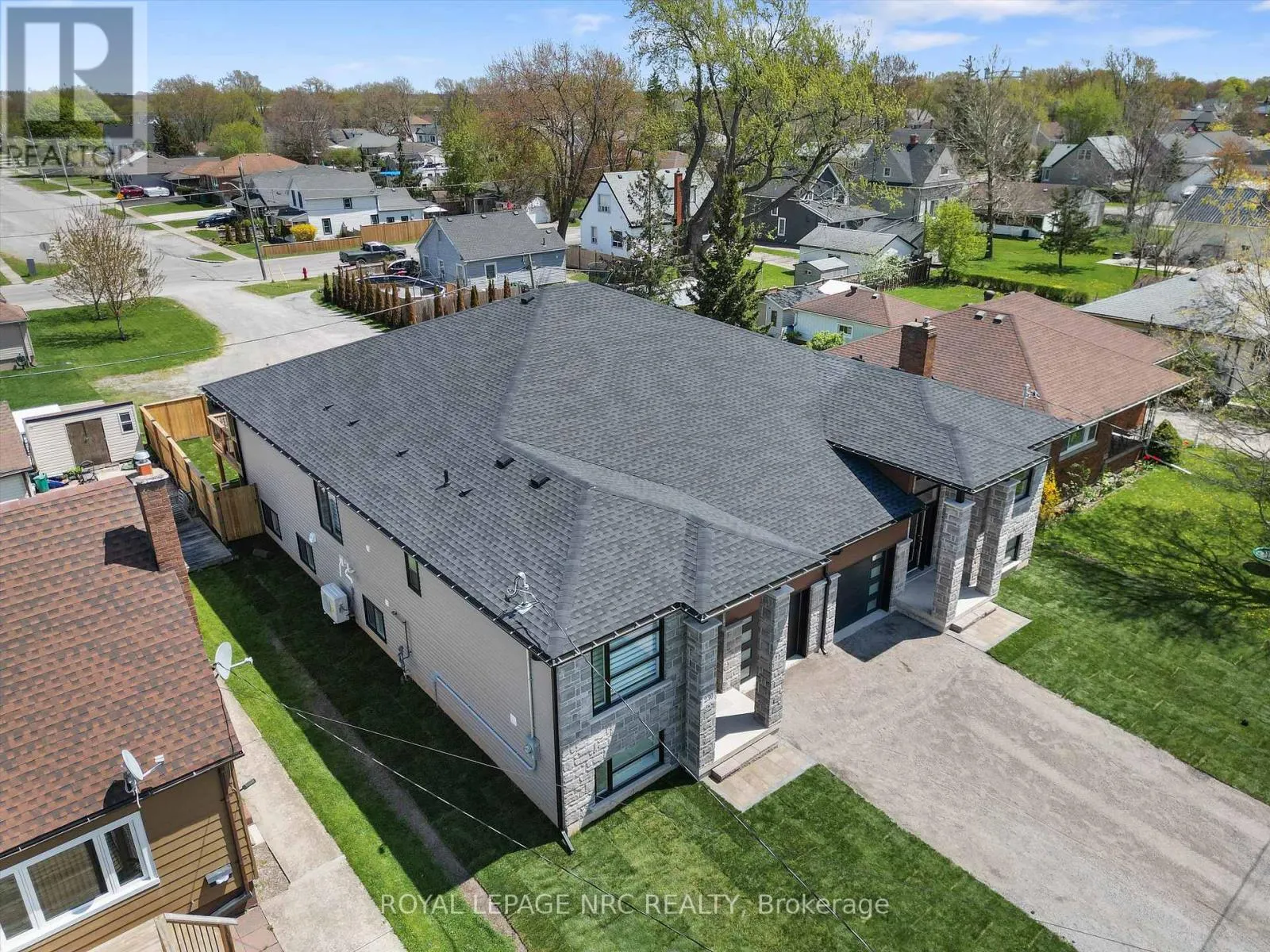 230 KNOLL STREET