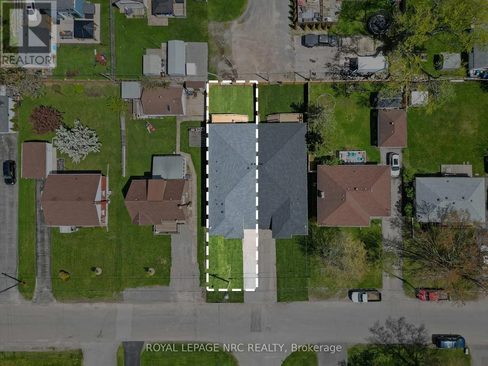 230 KNOLL STREET