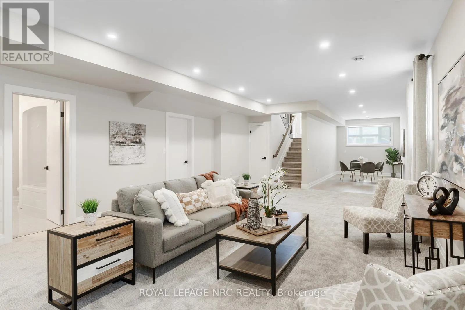 230 KNOLL STREET