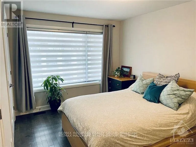 543 DE MAZENOD AVENUE