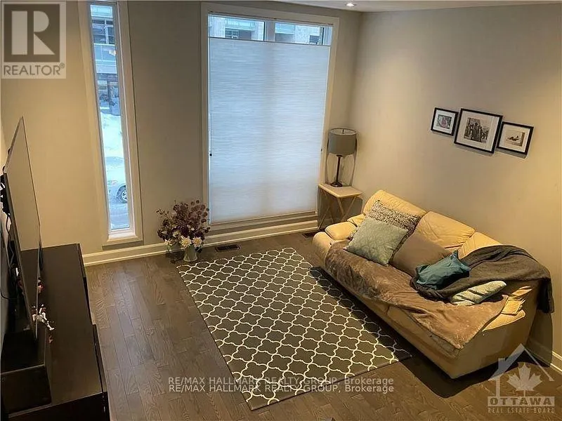 543 DE MAZENOD AVENUE