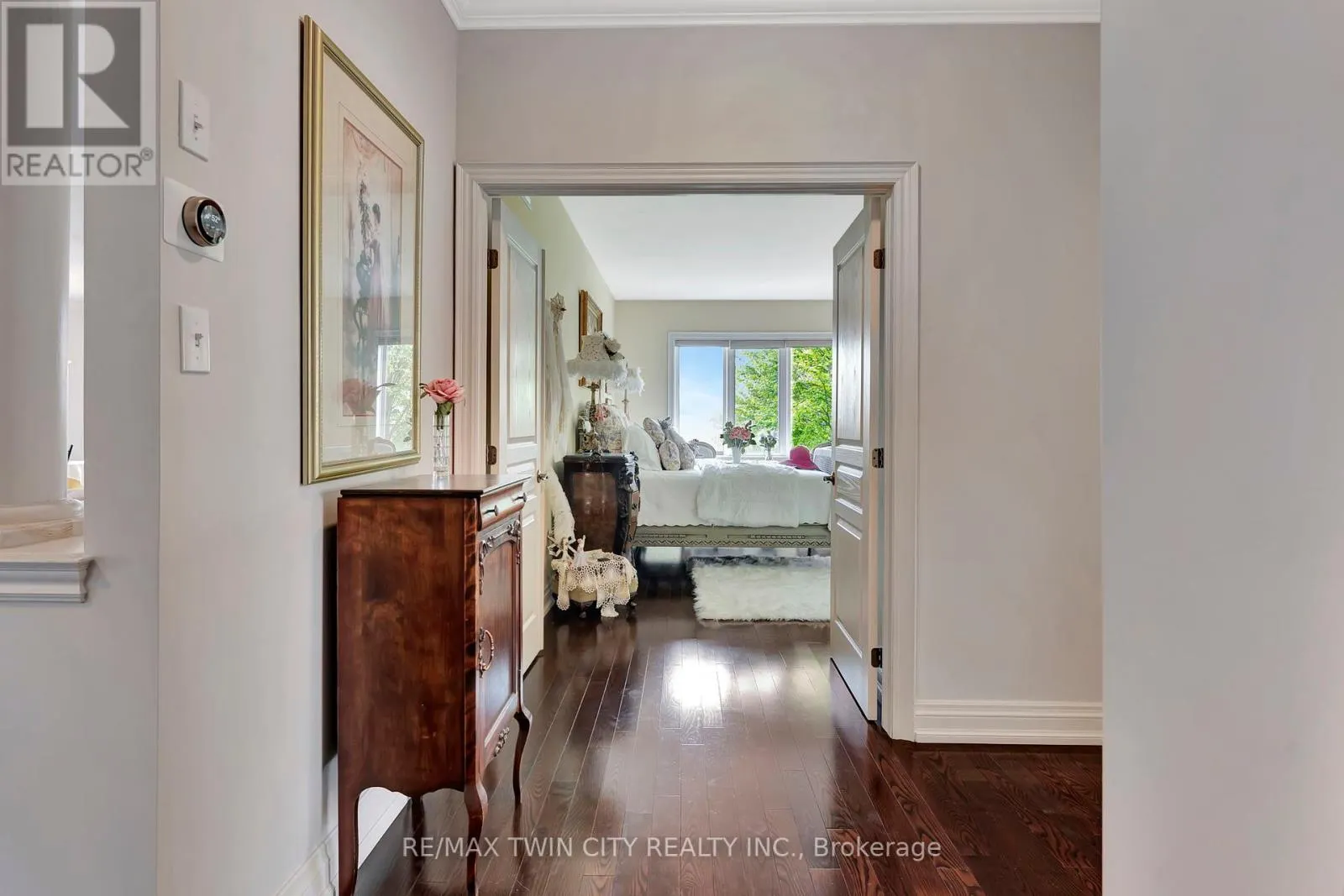 32 COBBLESTONE DRIVE
