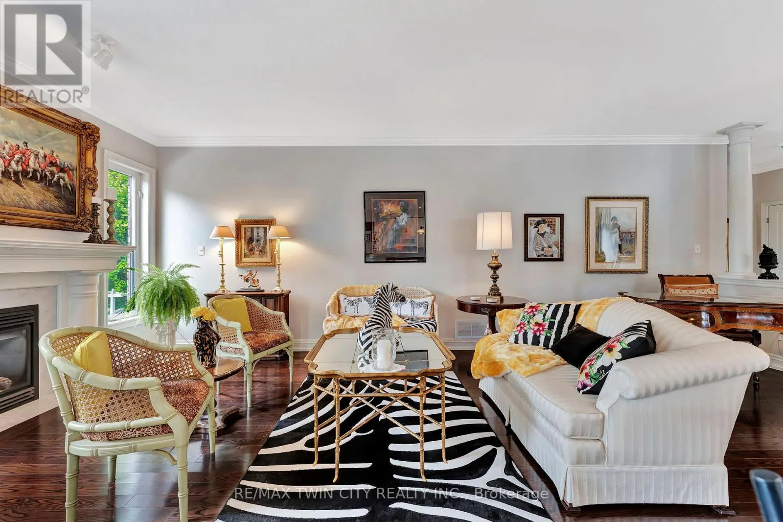 32 COBBLESTONE DRIVE