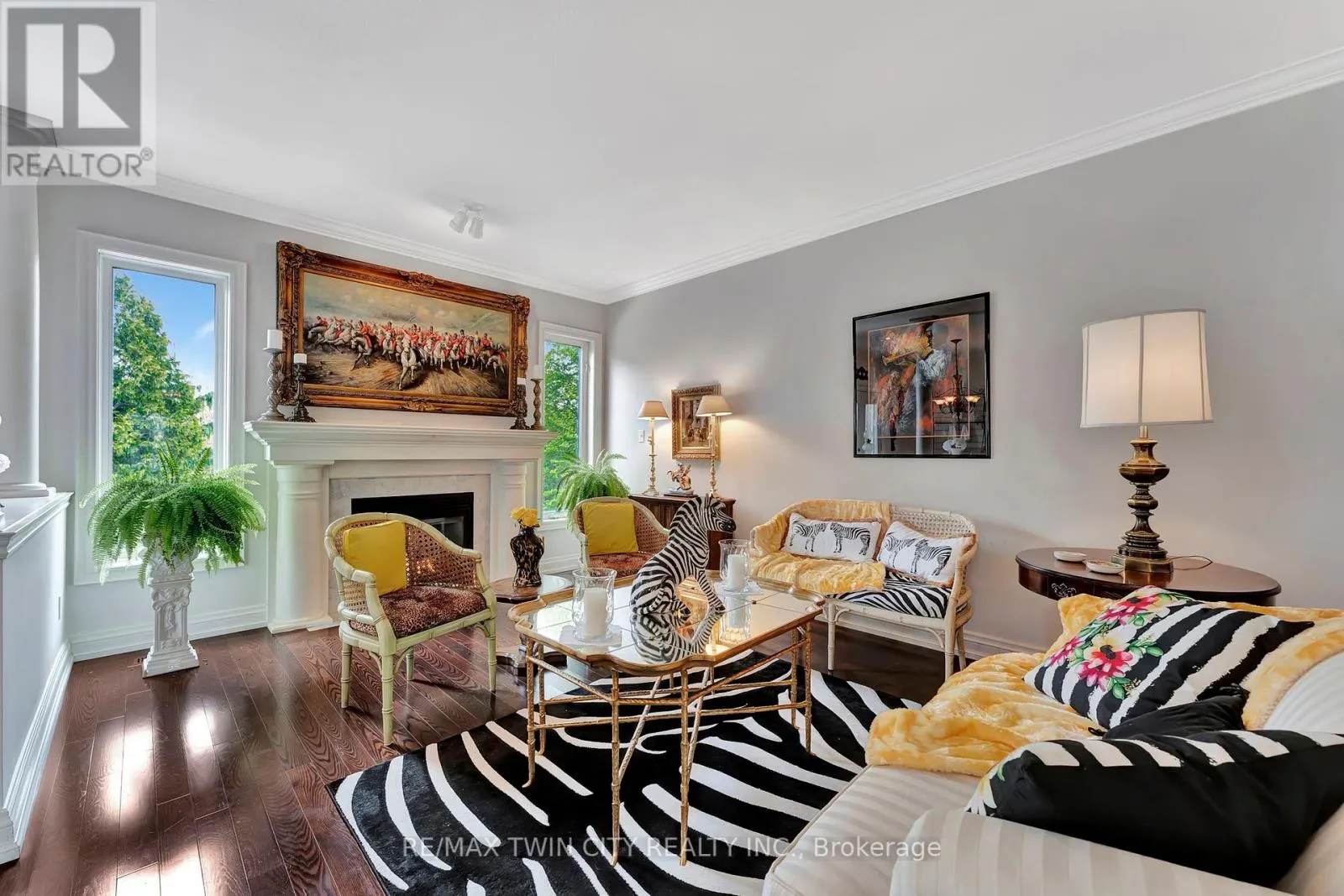 32 COBBLESTONE DRIVE