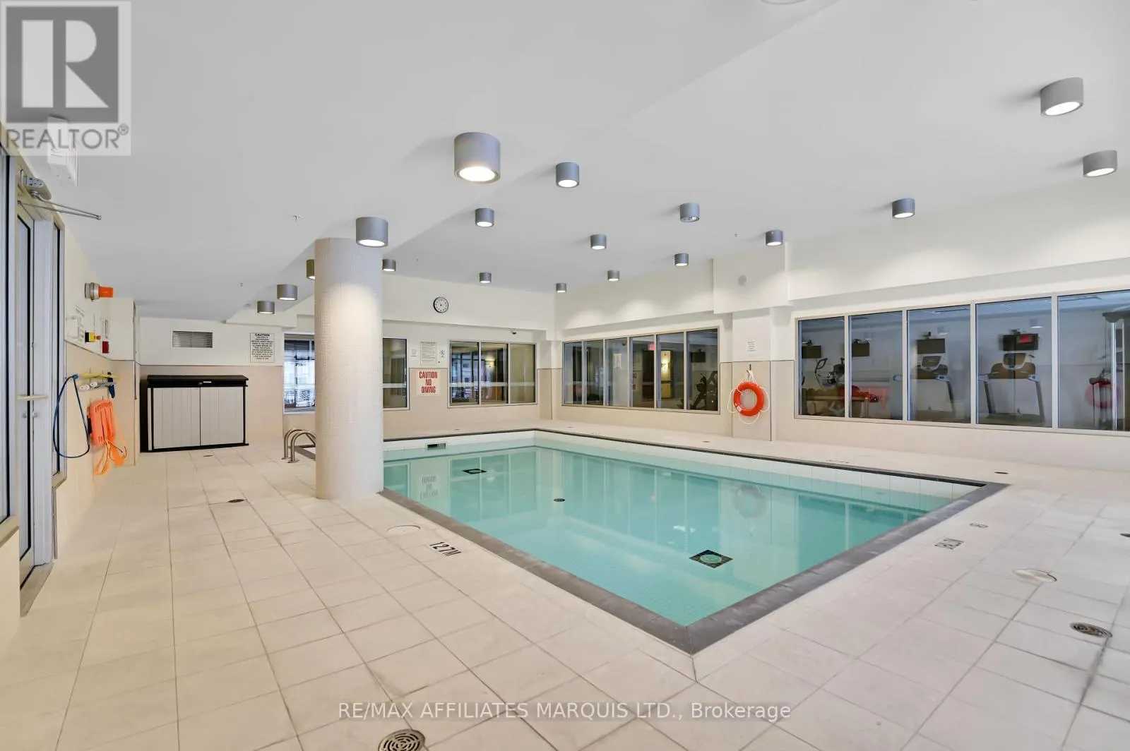 301 - 242 RIDEAU STREET