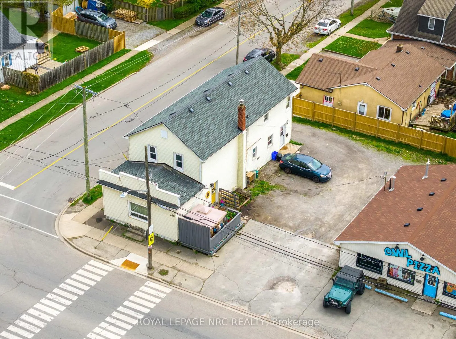 396 MAIN STREET W