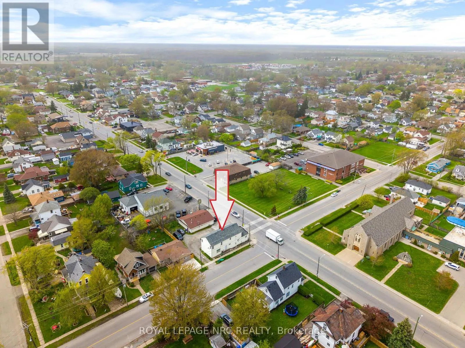 396 MAIN STREET W