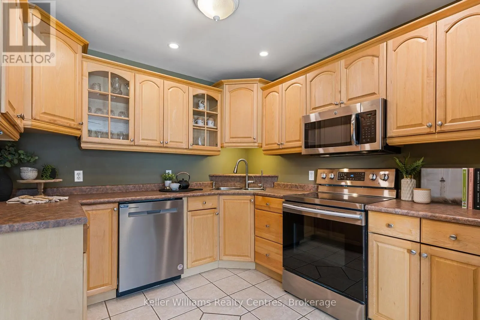 505 - 1717 2ND AVENUE E, #505