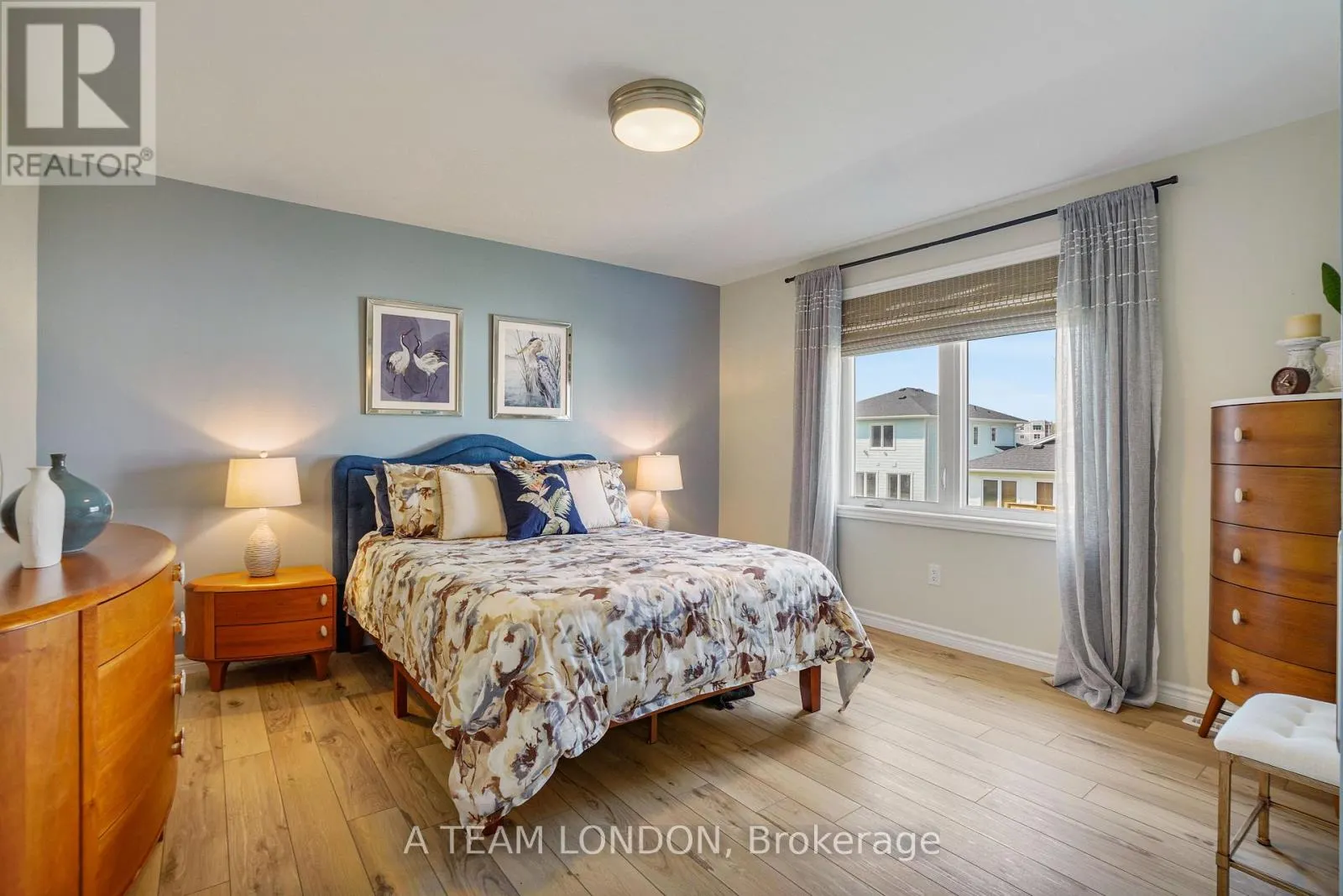 35 REGATTA WAY