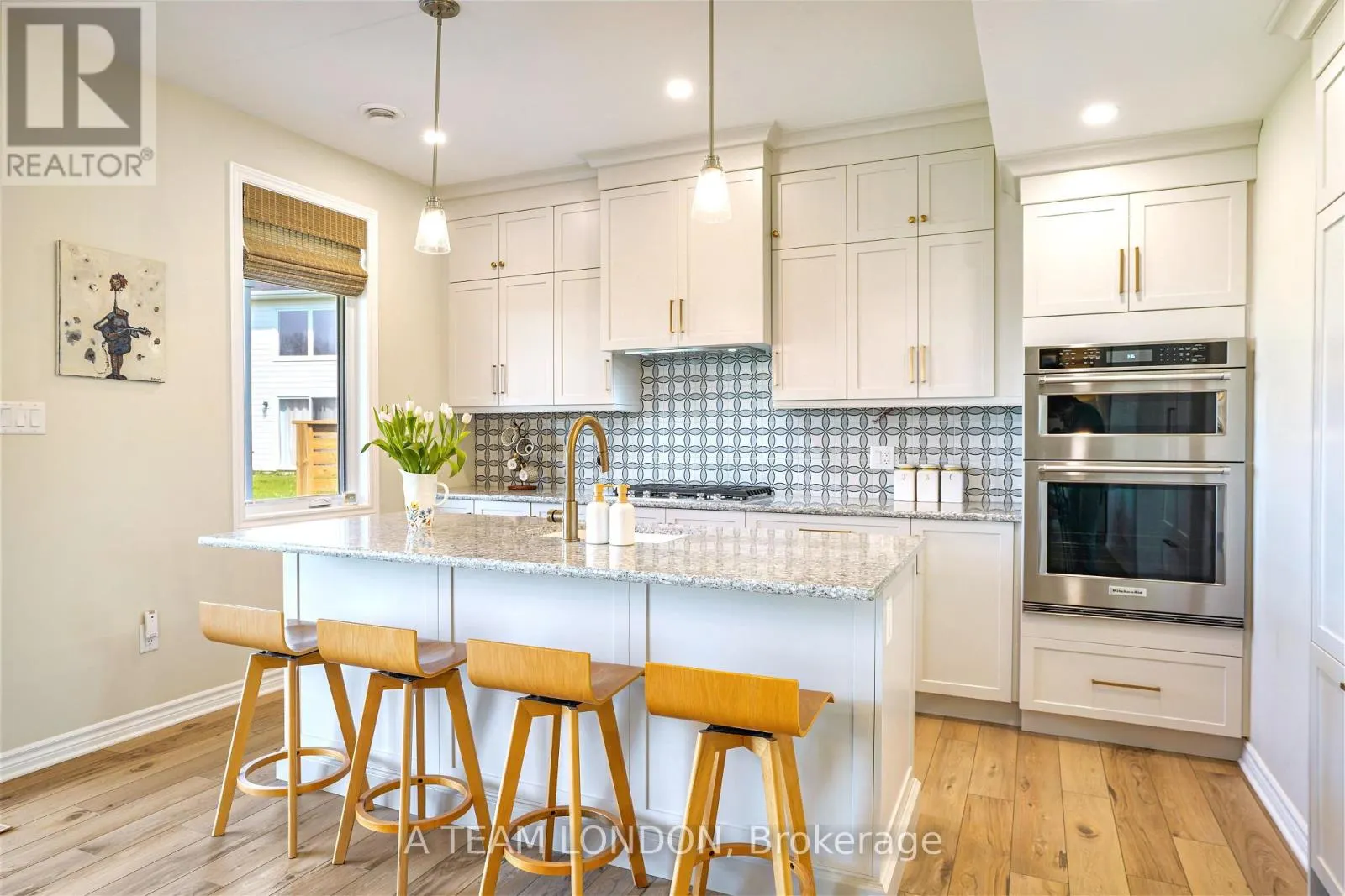 35 REGATTA WAY
