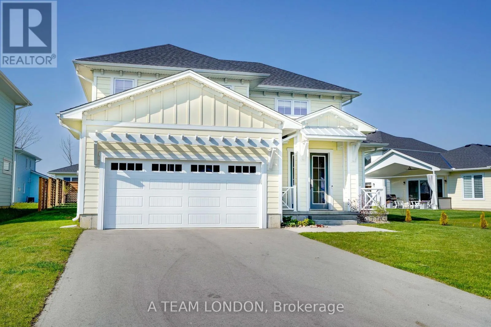 35 REGATTA WAY