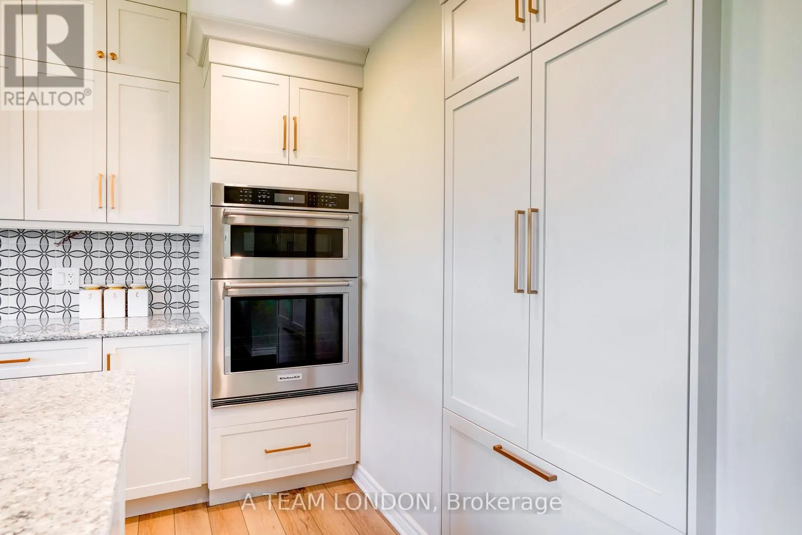35 REGATTA WAY
