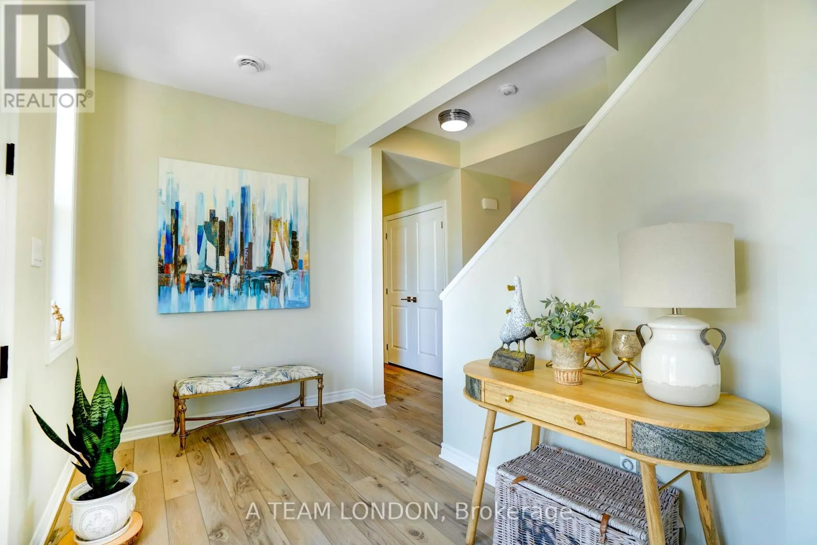 35 REGATTA WAY