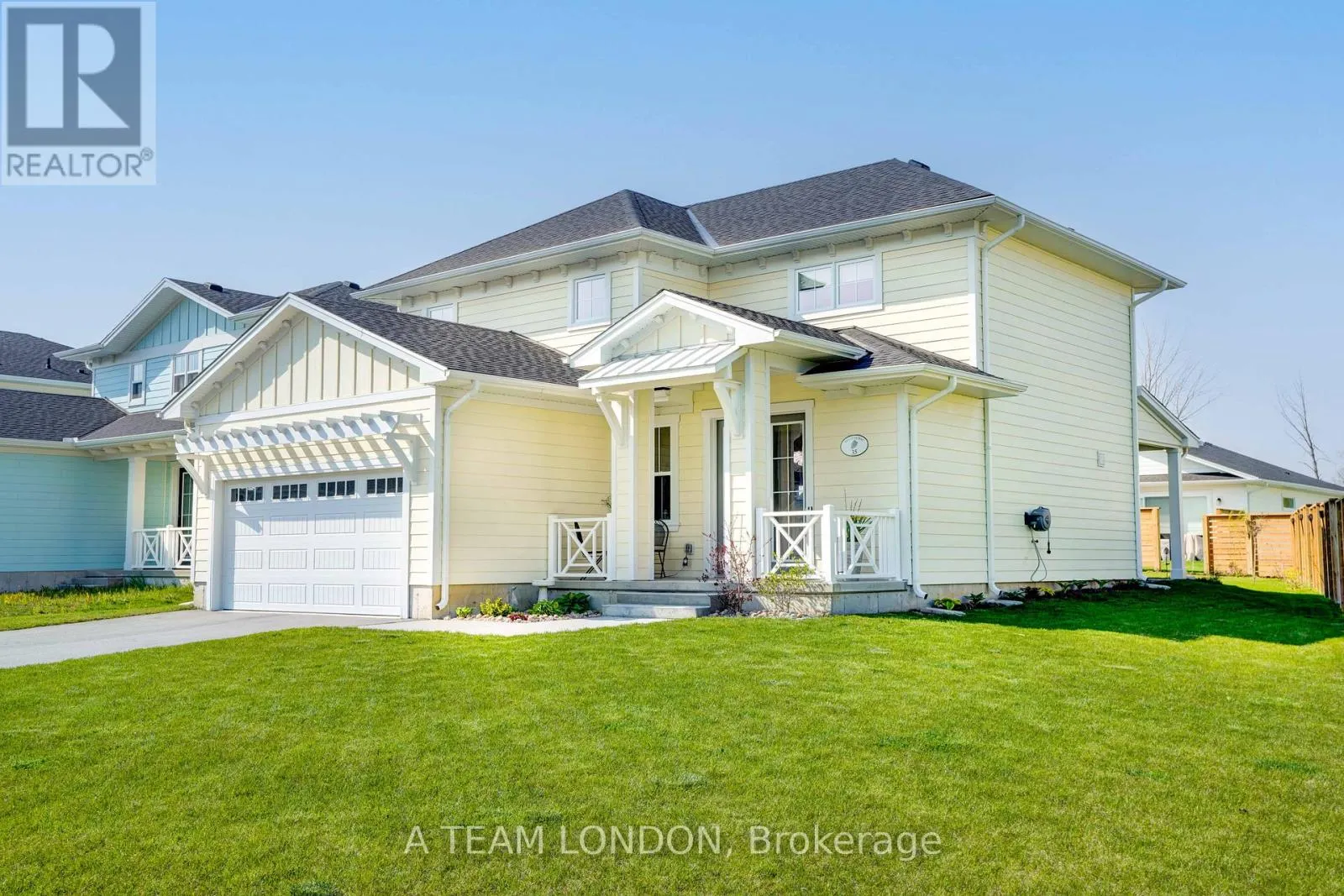35 REGATTA WAY