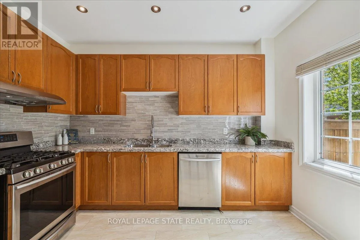 16 - 100 BEDDOE DRIVE