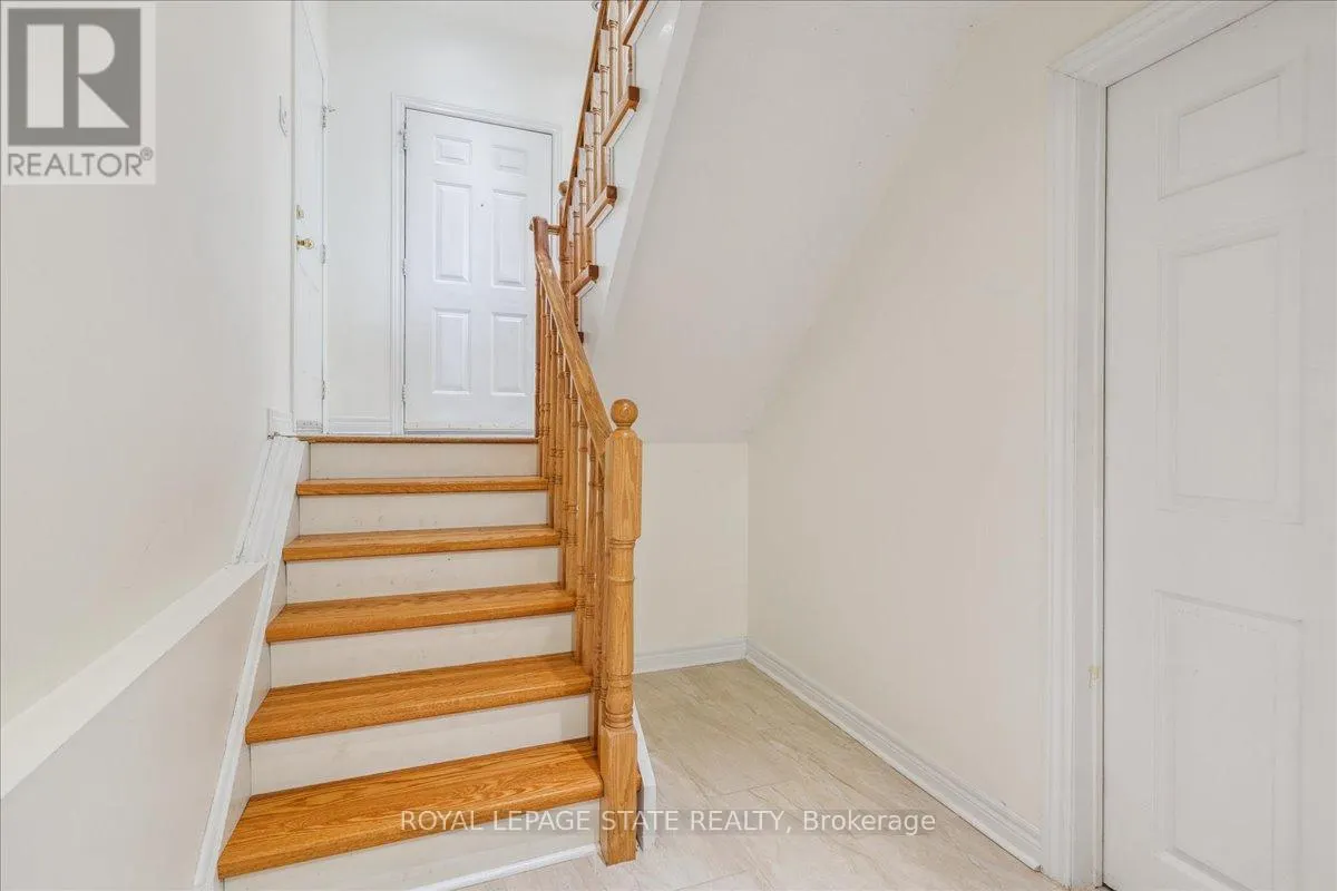 16 - 100 BEDDOE DRIVE