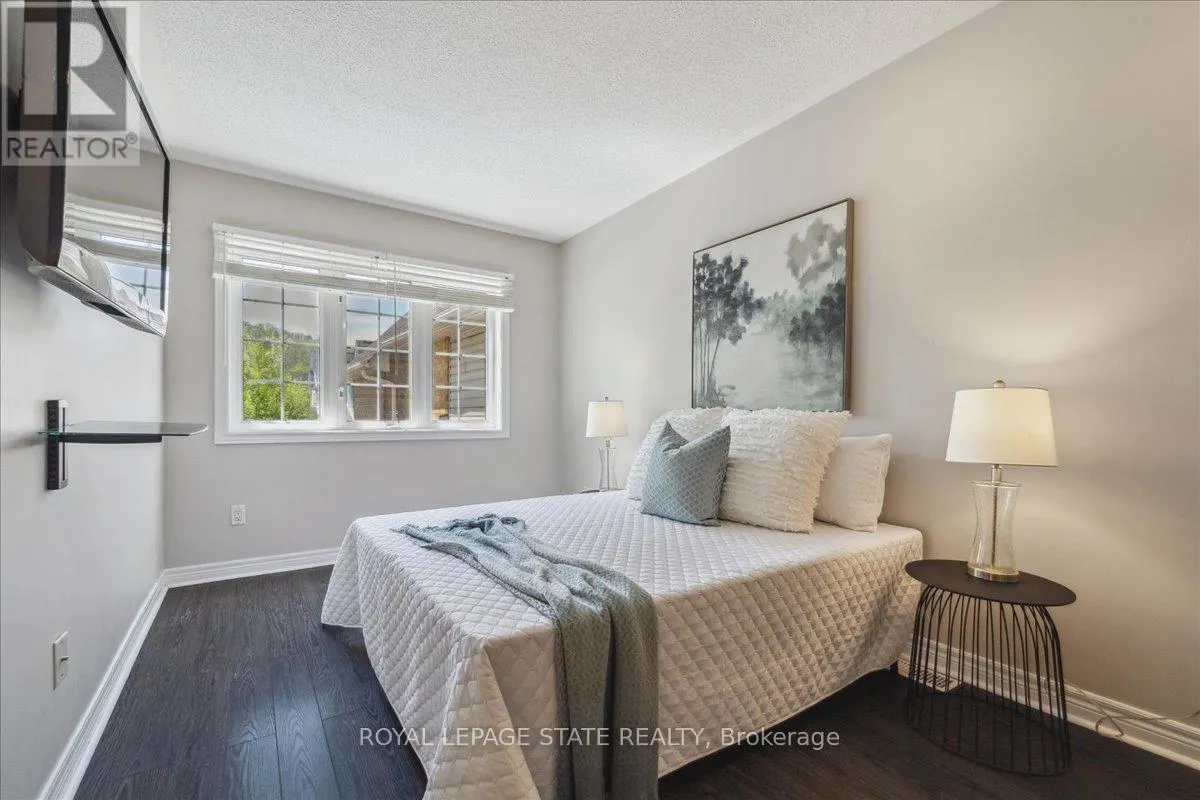 16 - 100 BEDDOE DRIVE