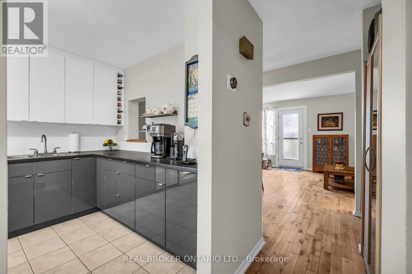 138 MCCLINTOCK WAY