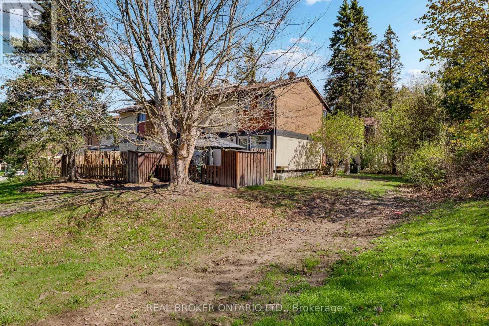 138 MCCLINTOCK WAY