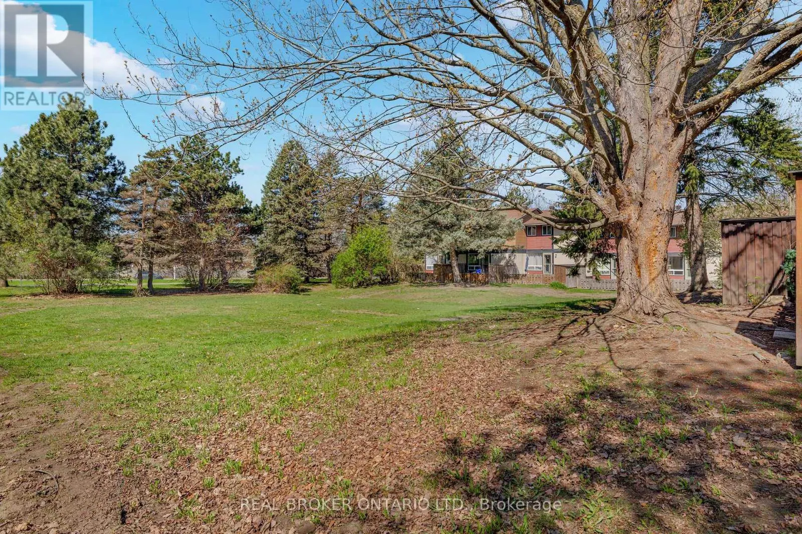 138 MCCLINTOCK WAY