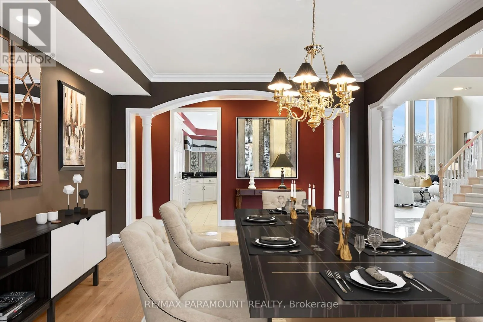 141 CLUBVIEW DRIVE