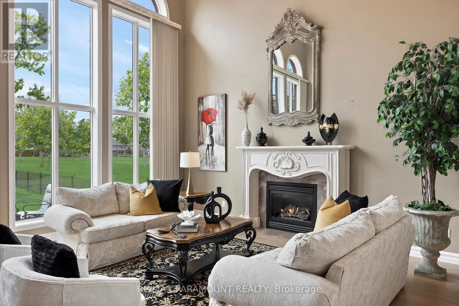 141 CLUBVIEW DRIVE