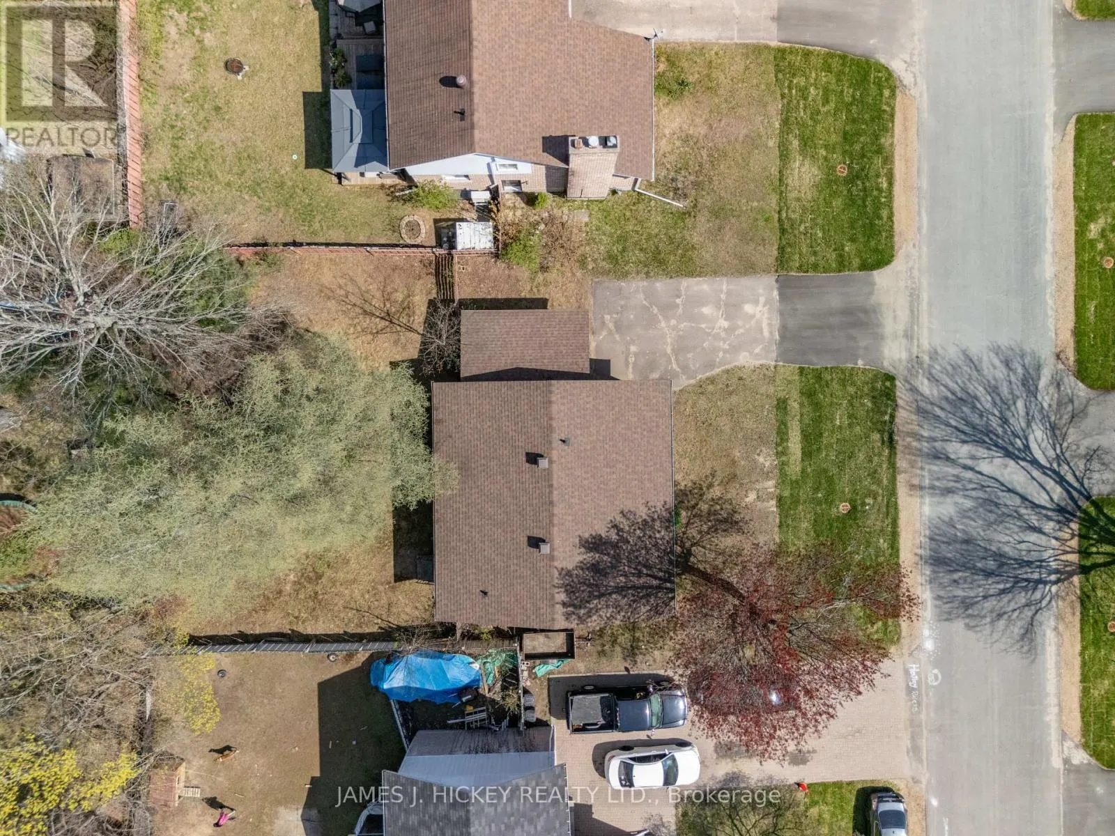 5 HAMMOND COURT