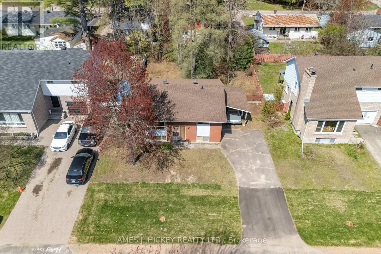 5 HAMMOND COURT