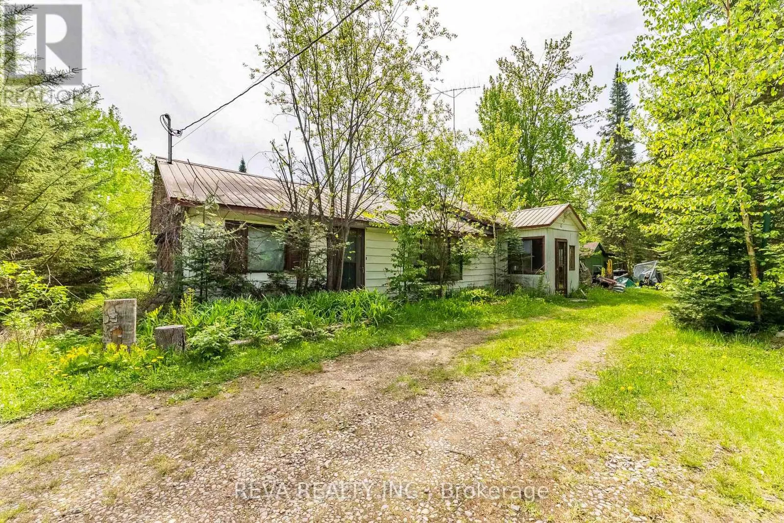 1535 NORTH BAPTISTE LAKE ROAD