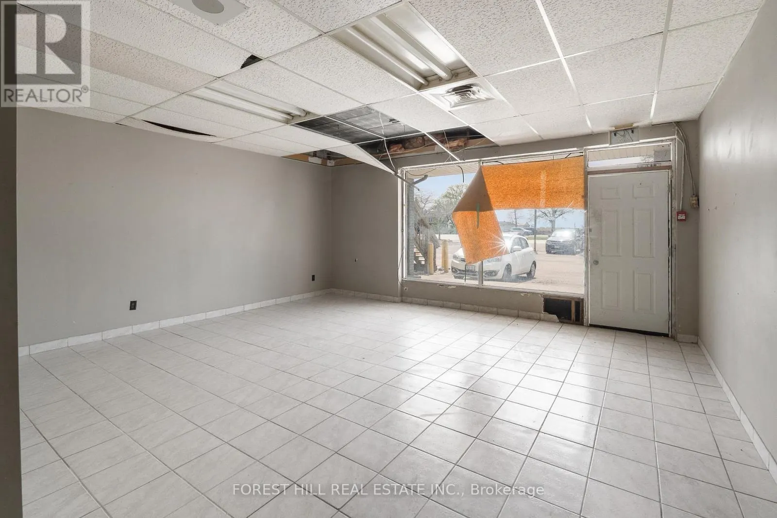 2024 DUFFERIN AVENUE