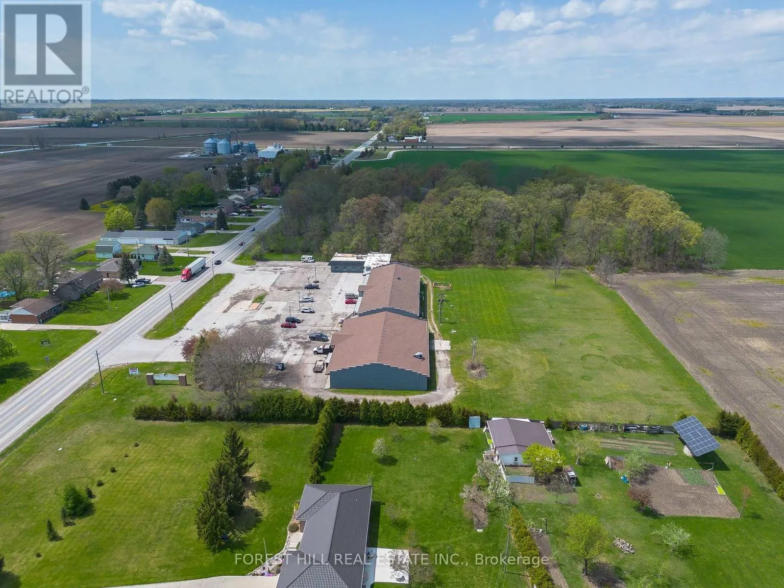 2024 DUFFERIN AVENUE