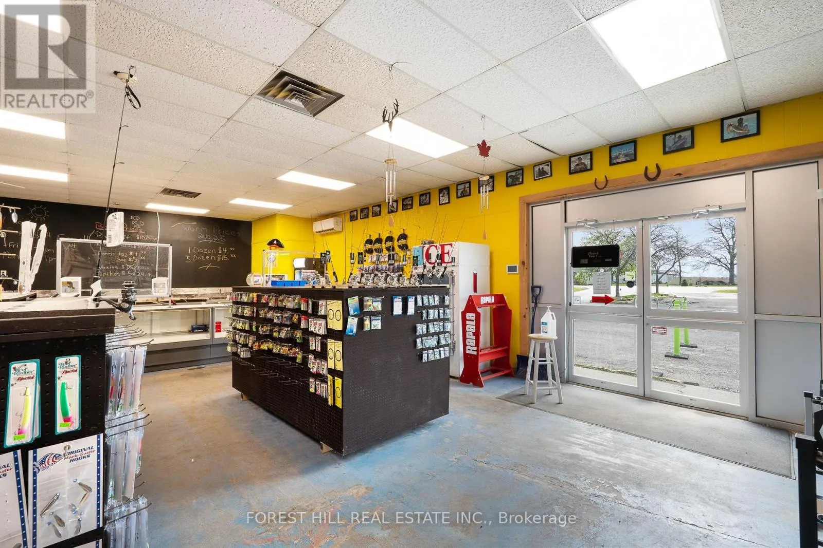 2024 DUFFERIN AVENUE