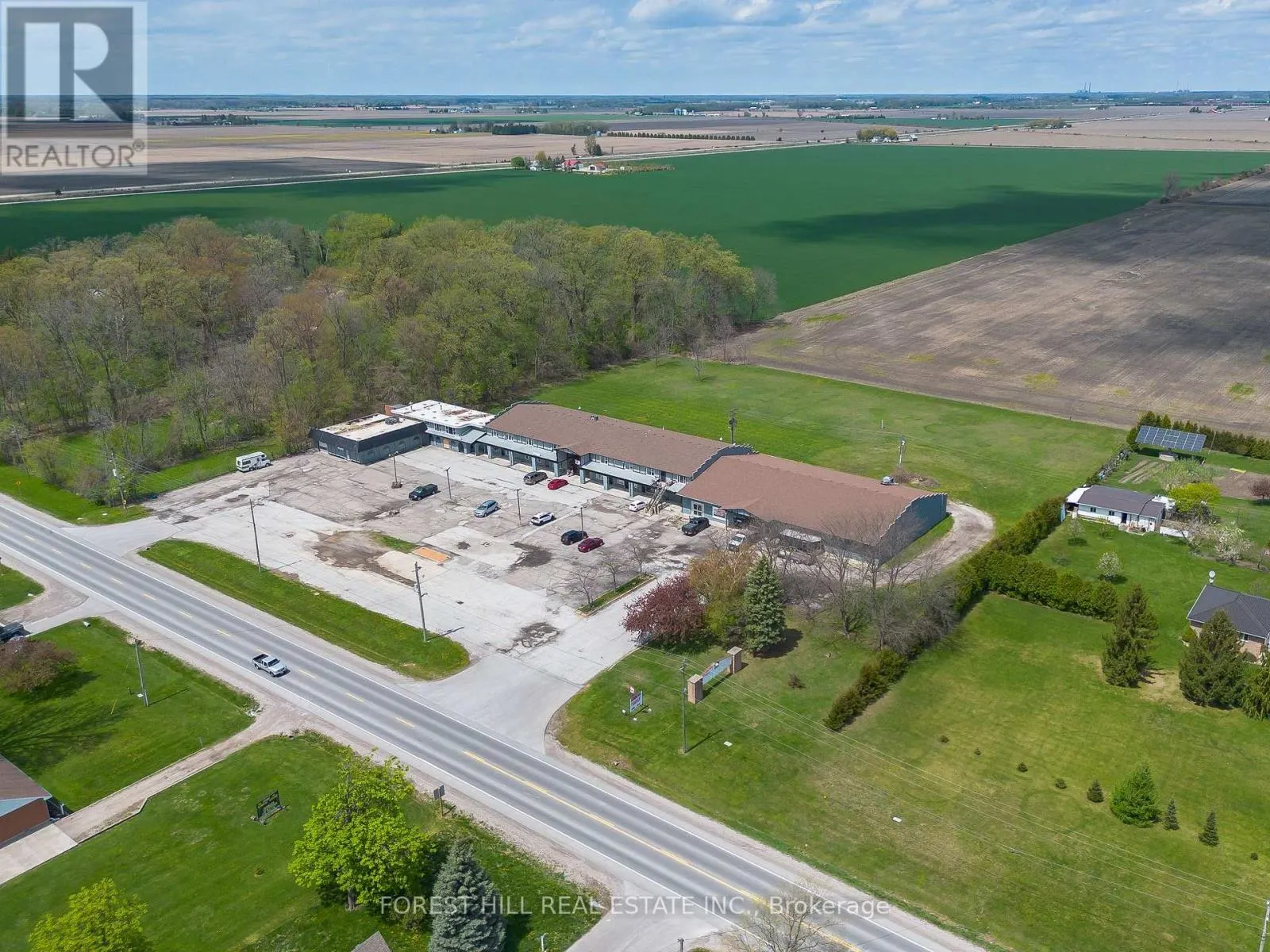 2024 DUFFERIN AVENUE