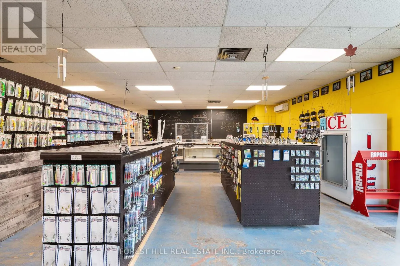 2024 DUFFERIN AVENUE