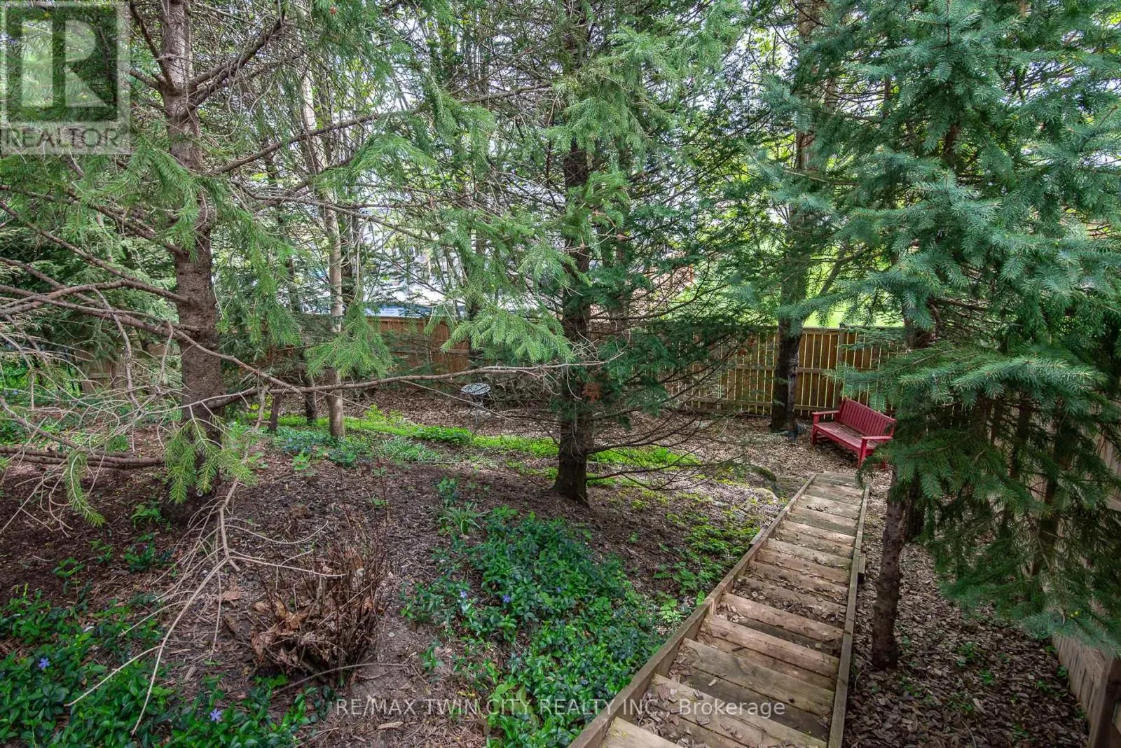 58 ZINKANN CRESCENT
