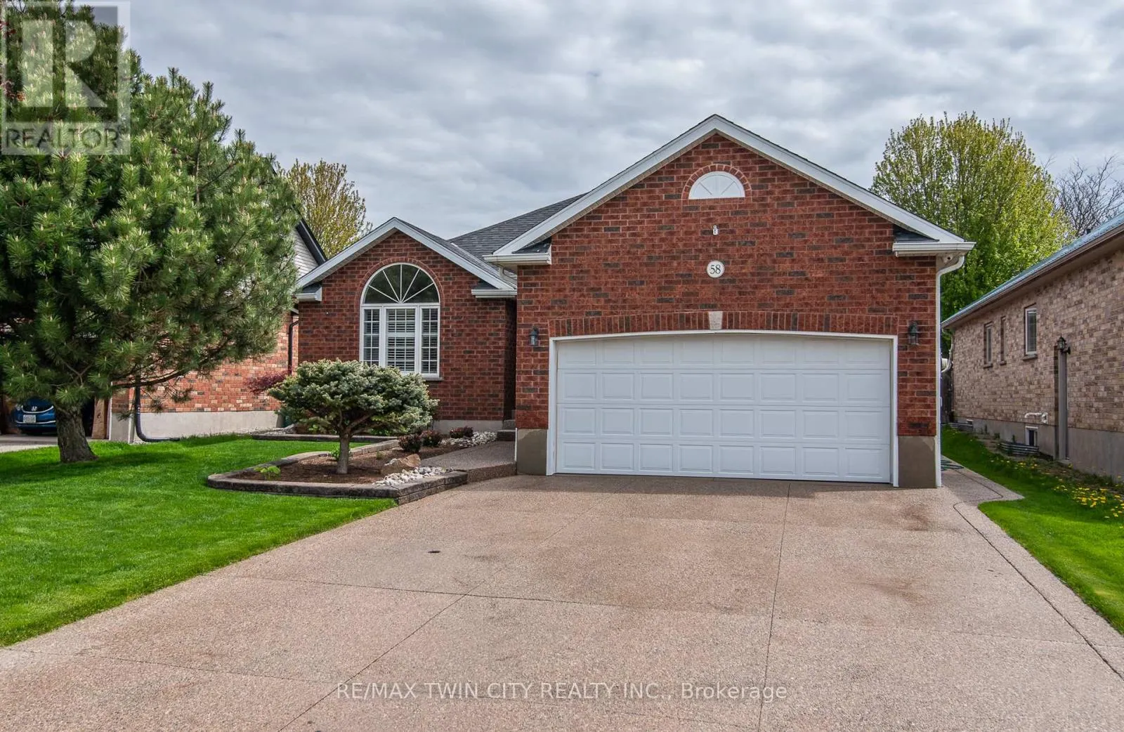 58 ZINKANN CRESCENT