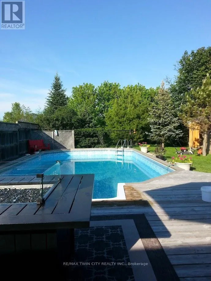 58 ZINKANN CRESCENT