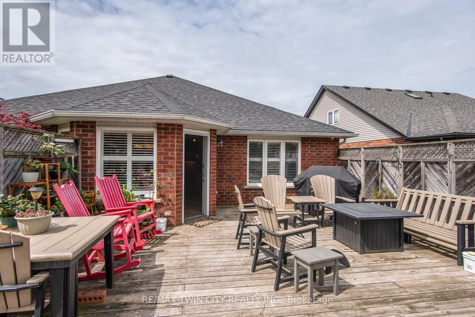 58 ZINKANN CRESCENT