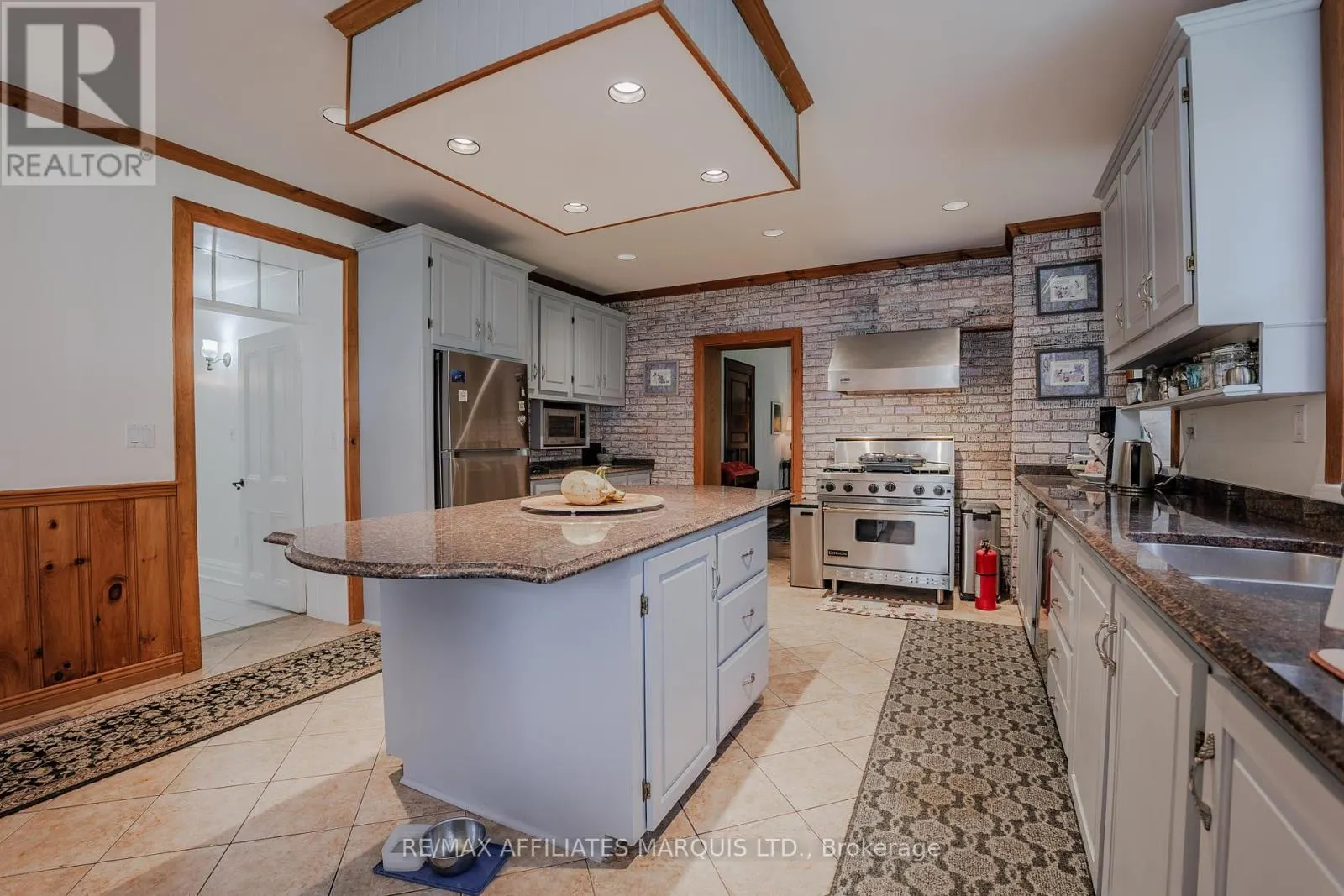 20763 OLD HIGHWAY 2 ROAD